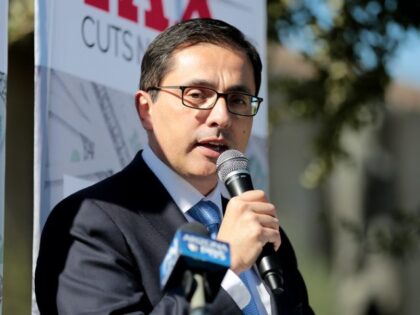 Alfredo Ortiz speaking with attendees at a "Tax Cuts Now" rally and press conference hosted by the Job Creators Network outside the Arizona State Capitol building in Phoenix, Arizona.