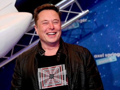 BERLIN, GERMANY DECEMBER 01: SpaceX owner and Tesla CEO Elon Musk poses on the red carpet of the Axel Springer Award 2020 on December 01, 2020 in Berlin, Germany. (Photo by Britta Pedersen-Pool/Getty Images)