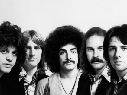 UNSPECIFIED - JANUARY 01: Photo of George TICKNER and Neal SCHON and Ross VALORY and Gregg ROLIE and JOURNEY and Aynsley DUNBAR; L-R: Gregg Rolie, Ross Valory, Neal Schon, George Tickner, Aynsley Dunbar - posed, studio, group shot (Photo by Gems/Redferns)