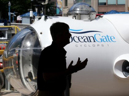 Oceangate CEO in front of sub